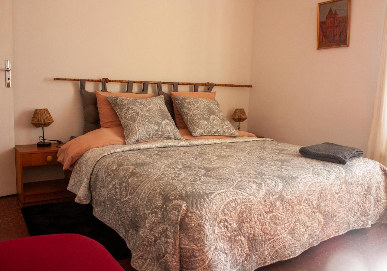 Treignac Vue Sur La Vezere Bed & Breakfast エクステリア 写真